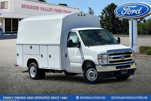 2026 Ford E-350SD Base Cutaway Royal KUV HR