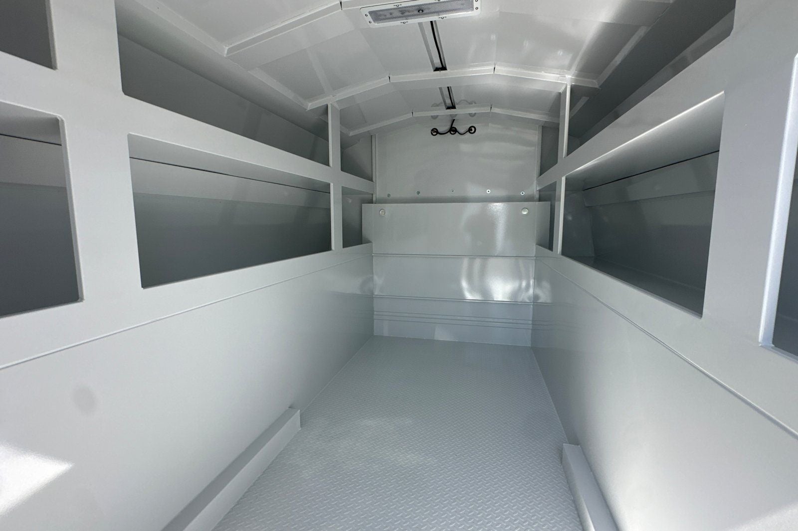 2026 Ford E-350SD Base Cutaway Royal KUV HR