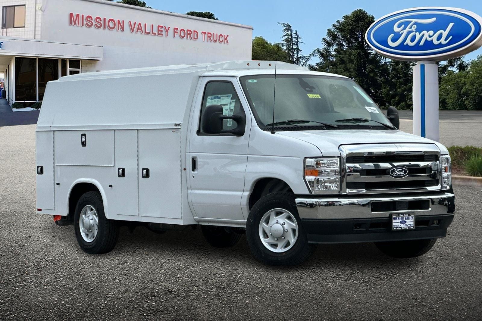 2026 Ford E-350SD Base Cutaway Knapheide KUV129SU
