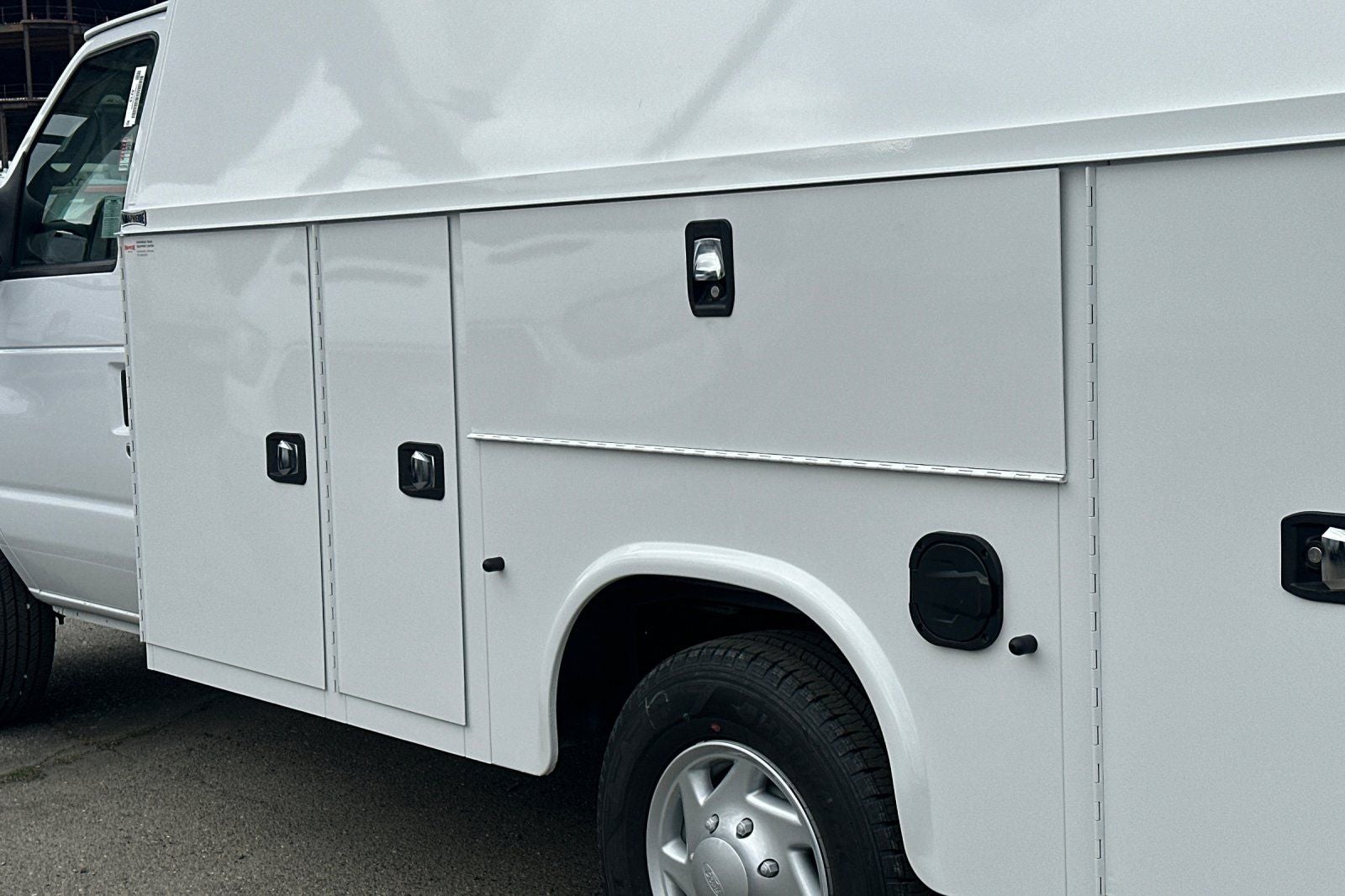 2026 Ford E-350SD Base Cutaway Knapheide KUV129SU