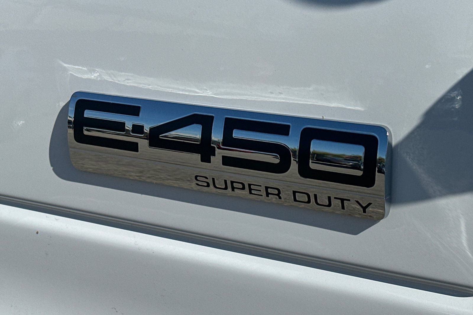 2027 Ford E-450SD Base 16' Marathon Box Truck