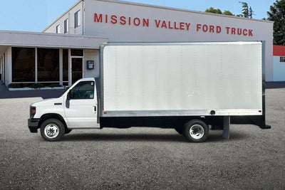 2027 Ford E-450SD Base 16' Marathon Box Truck