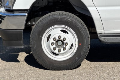 2026 Ford E-450SD Base 16' Marathon Box Truck