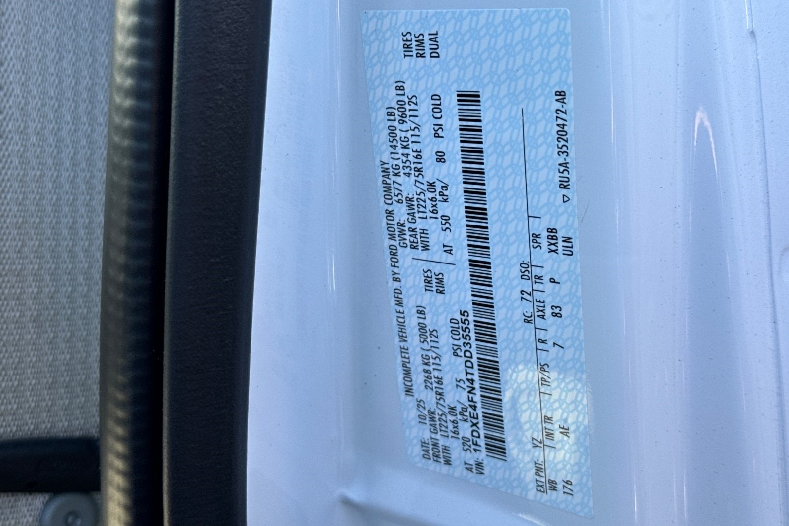 2026 Ford E-450SD Base 16' Marathon Box Truck