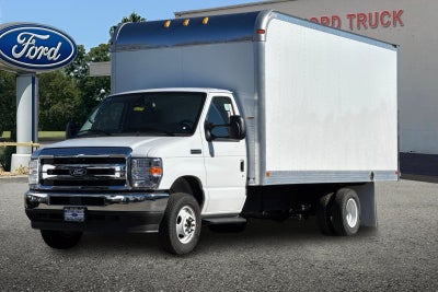 2026 Ford E-450SD Base 16' Marathon Box Truck