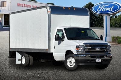 2026 Ford E-450SD Base