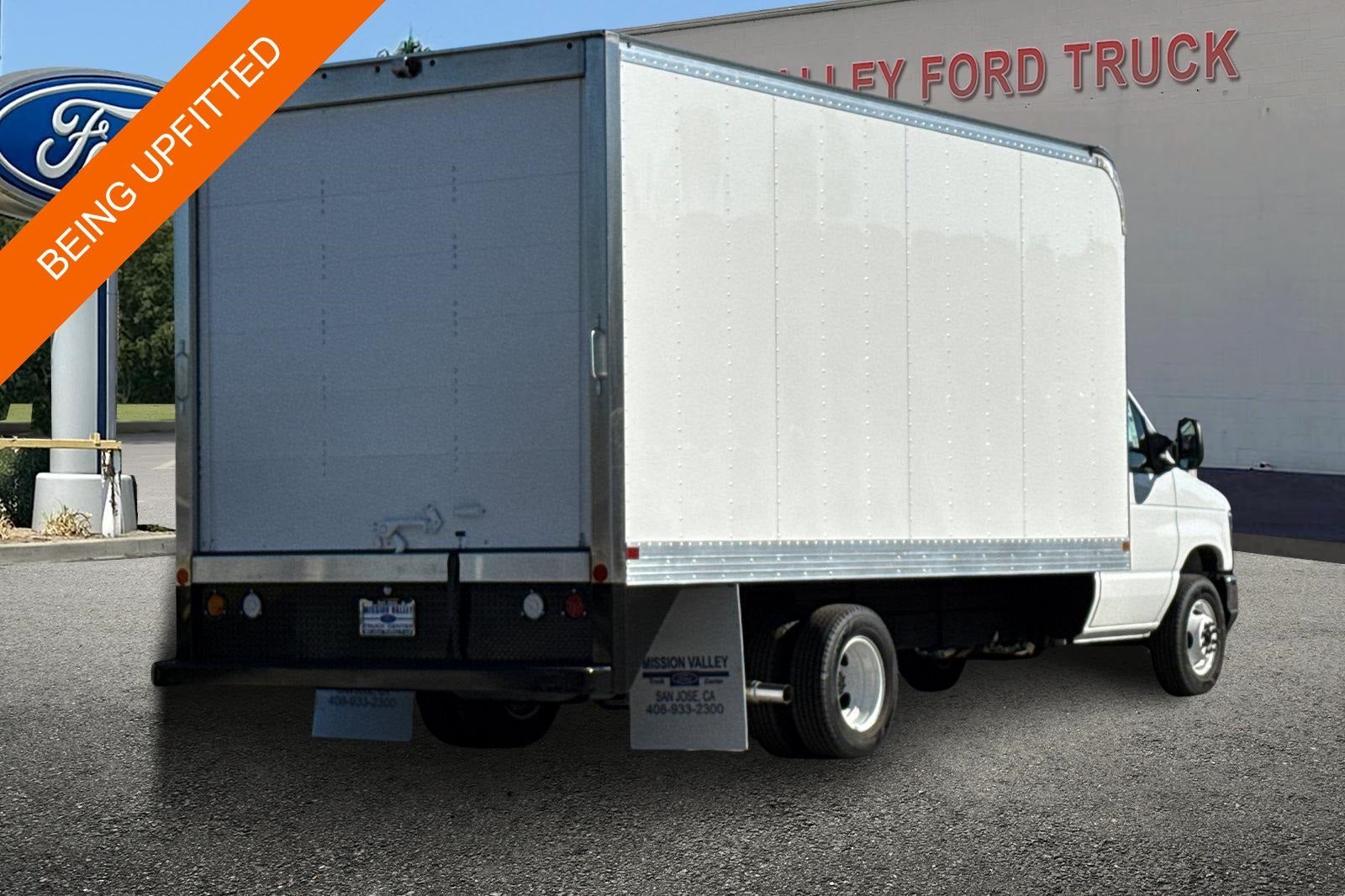 2026 Ford E-450SD Base