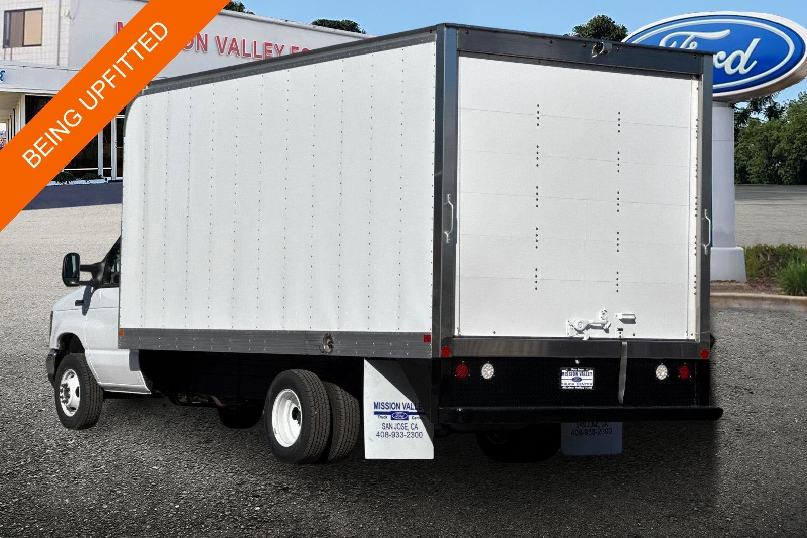 2026 Ford E-450SD Base