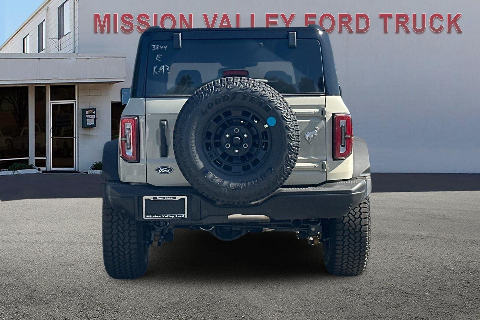2026 Ford Bronco Badlands