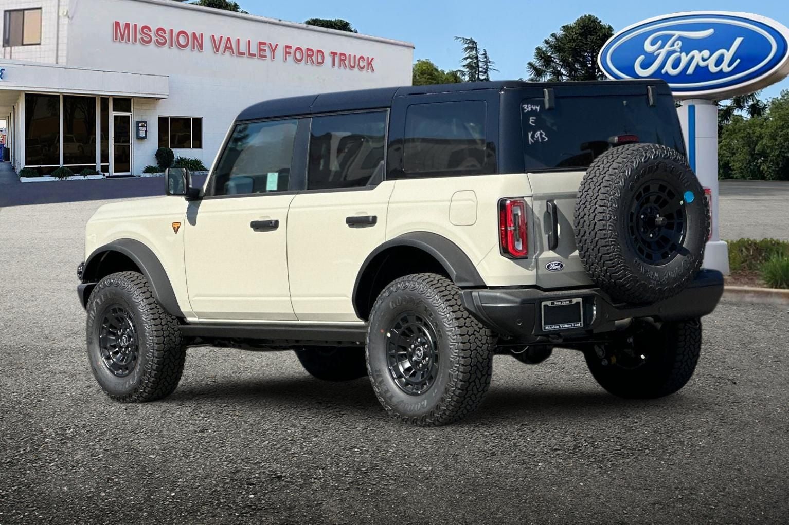 2026 Ford Bronco Badlands