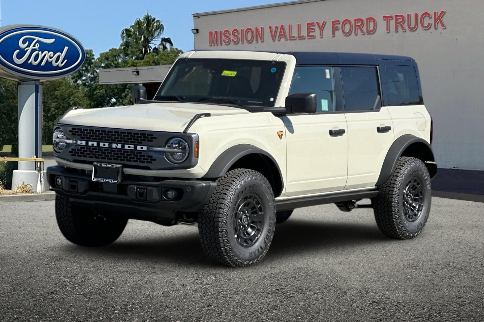 2026 Ford Bronco Badlands