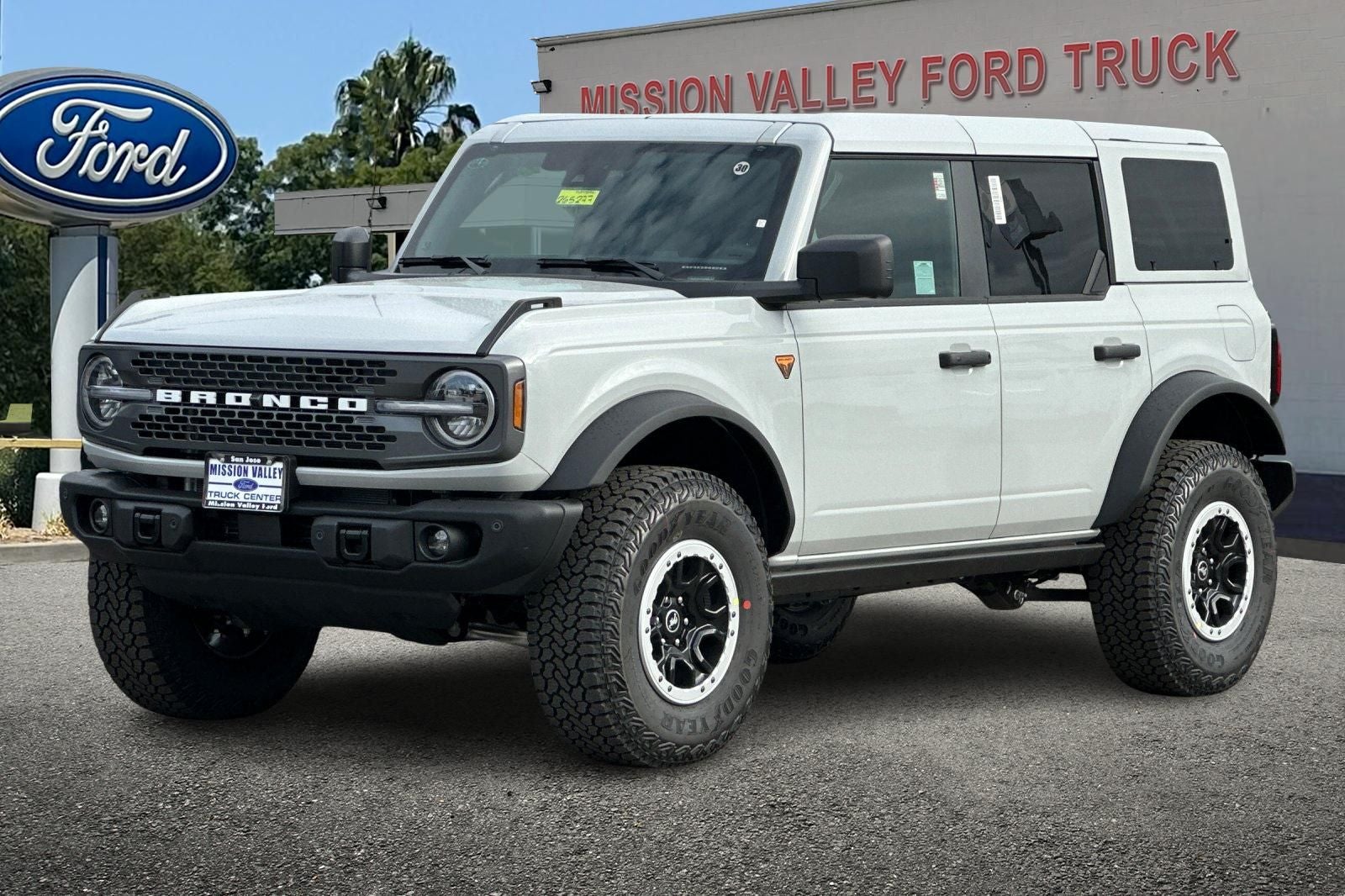 2026 Ford Bronco Badlands