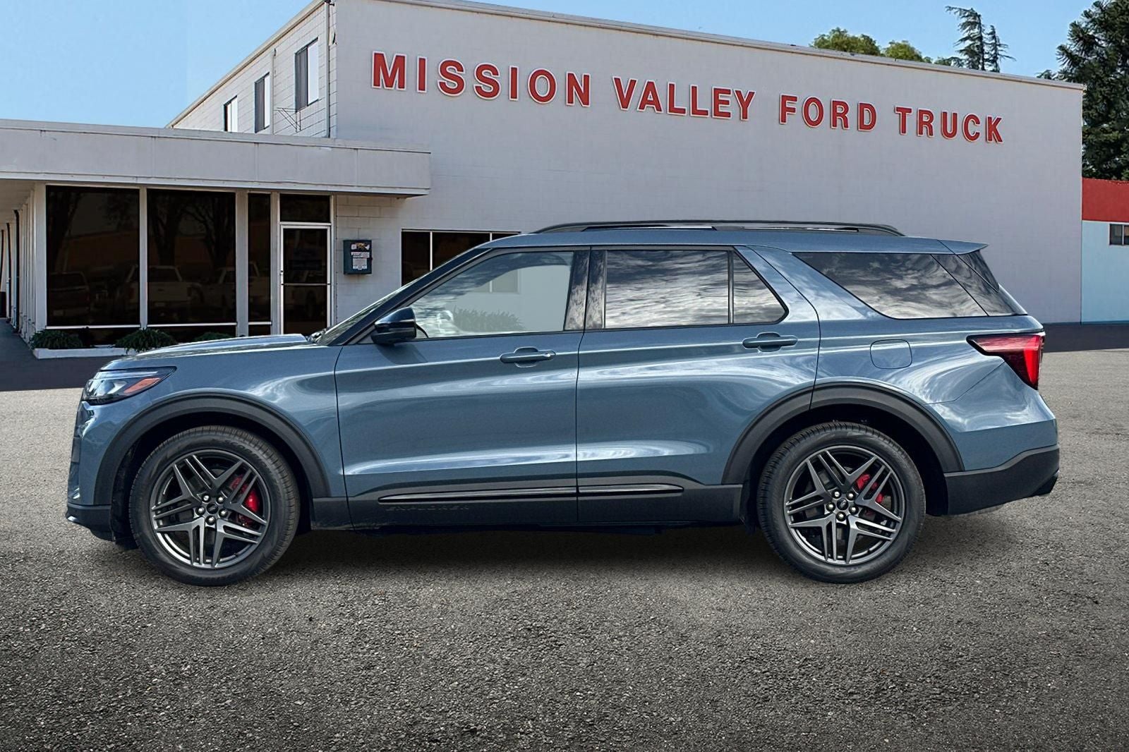 2026 Ford Explorer ST