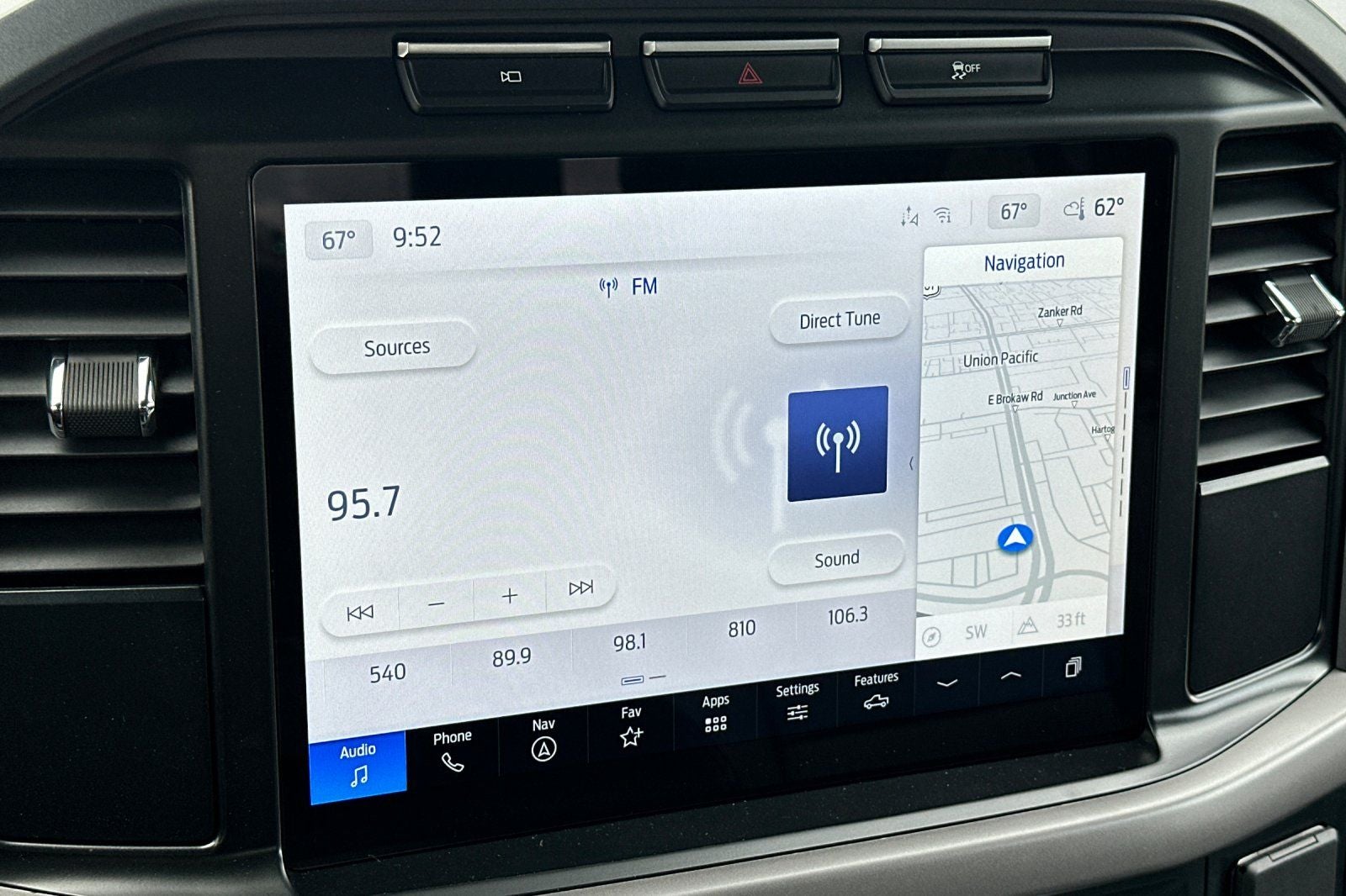 2024 Ford F-150 Lightning Pro