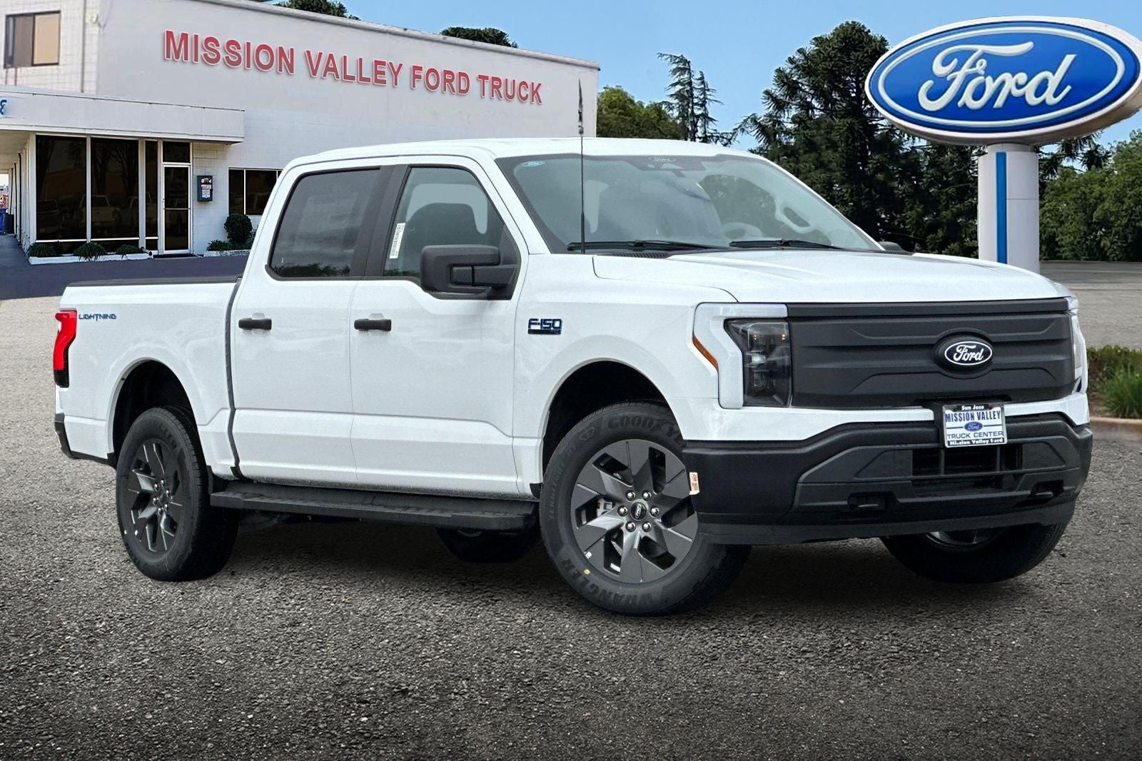 2024 Ford F-150 Lightning Pro