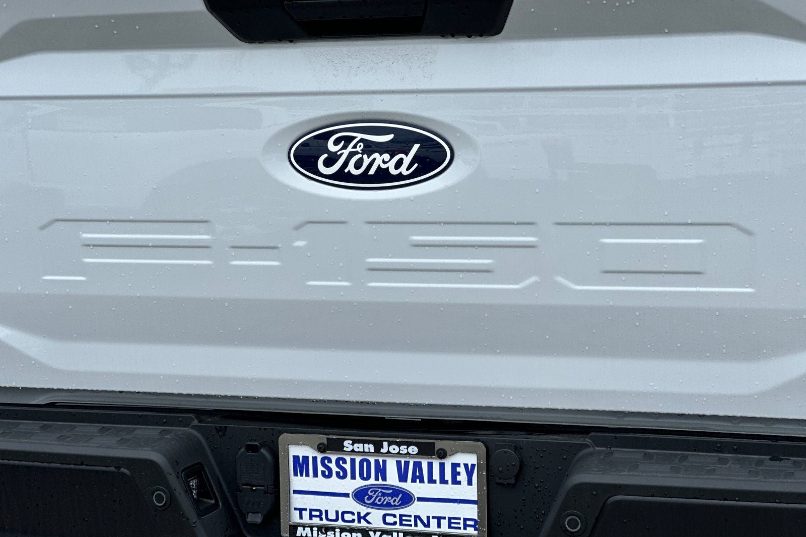 2024 Ford F-150 Lightning Pro