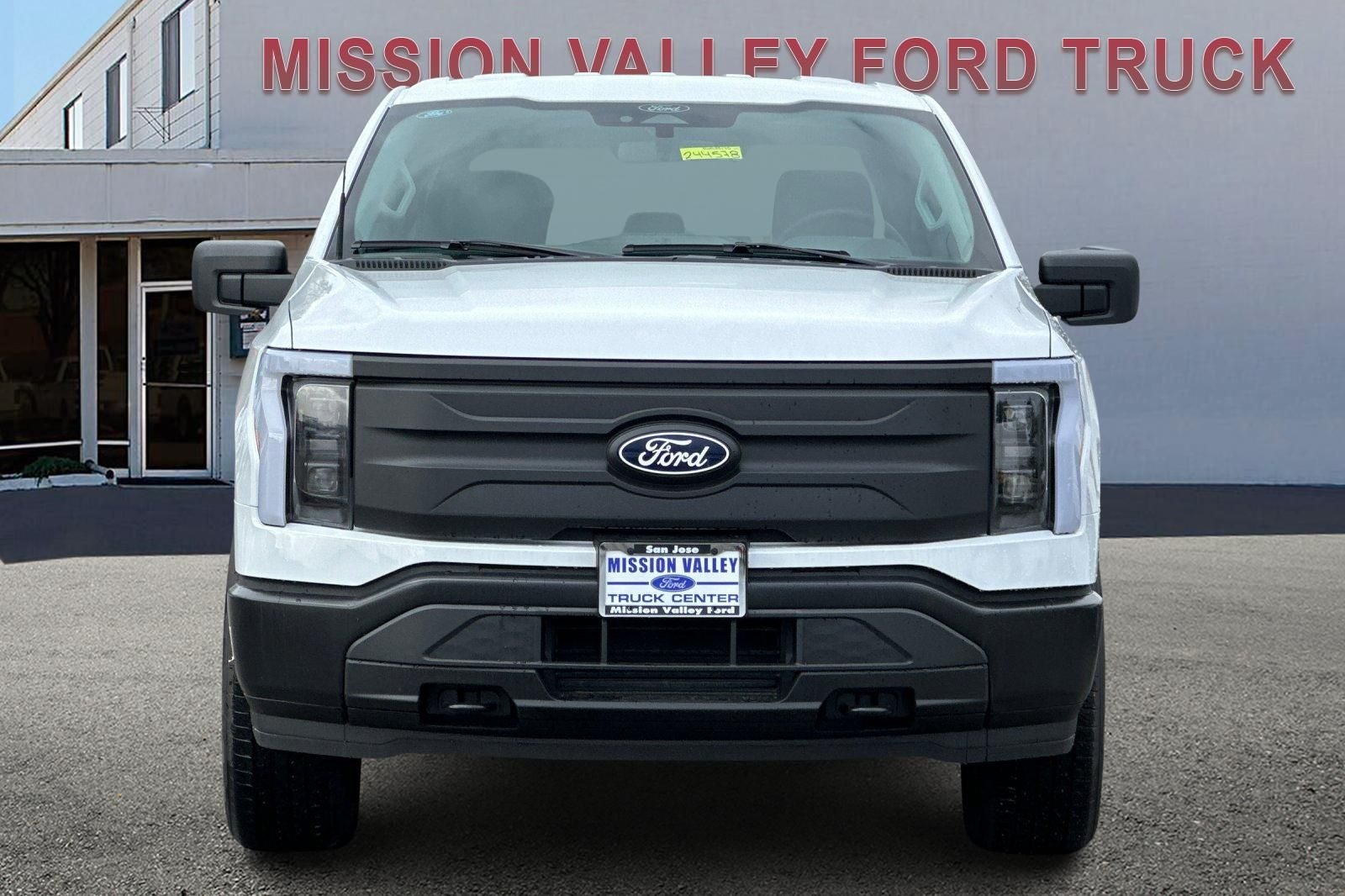 2024 Ford F-150 Lightning Pro