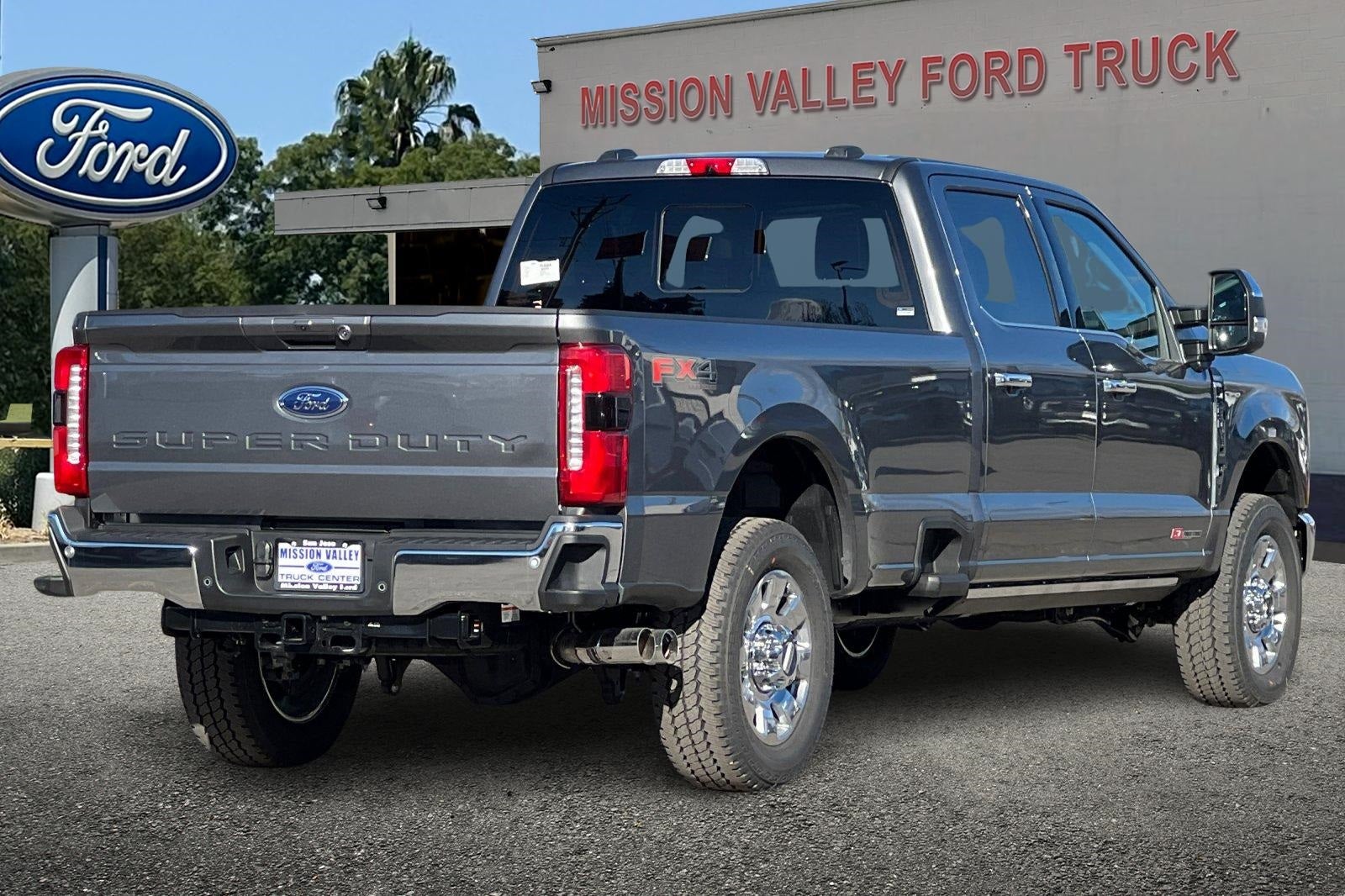 2026 Ford F-350SD Lariat