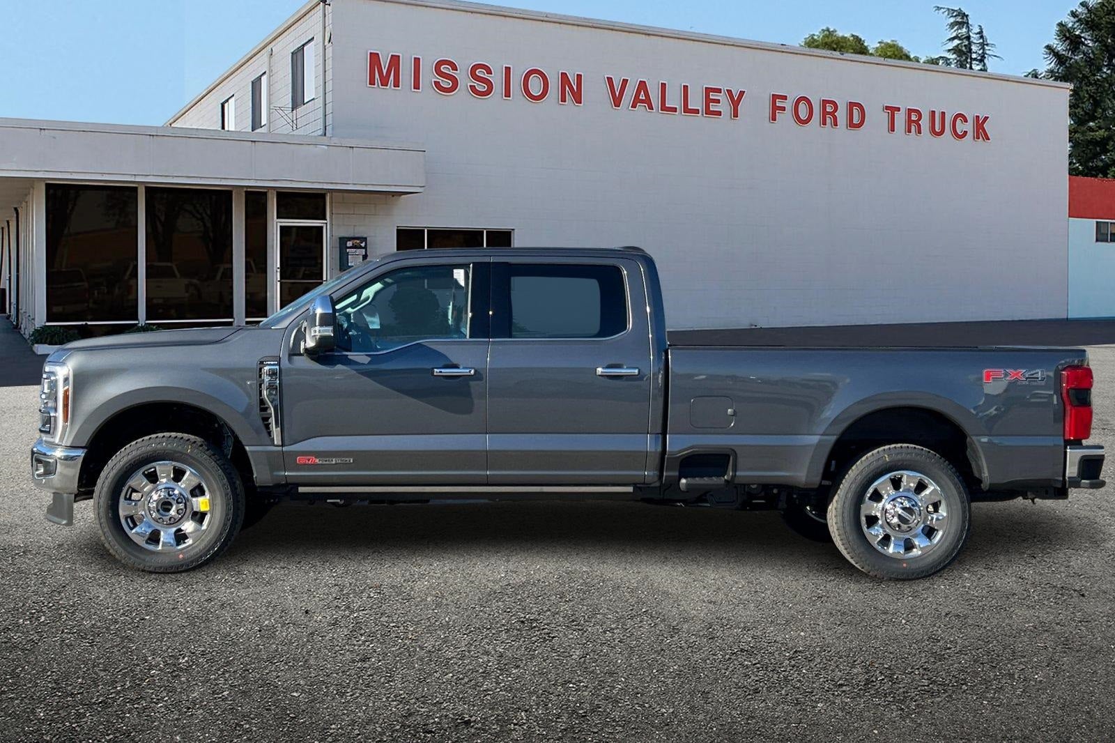 2026 Ford F-350SD Lariat