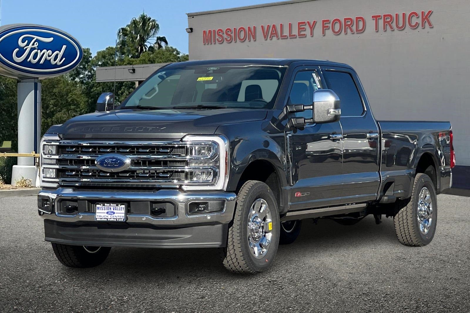 2026 Ford F-350SD Lariat