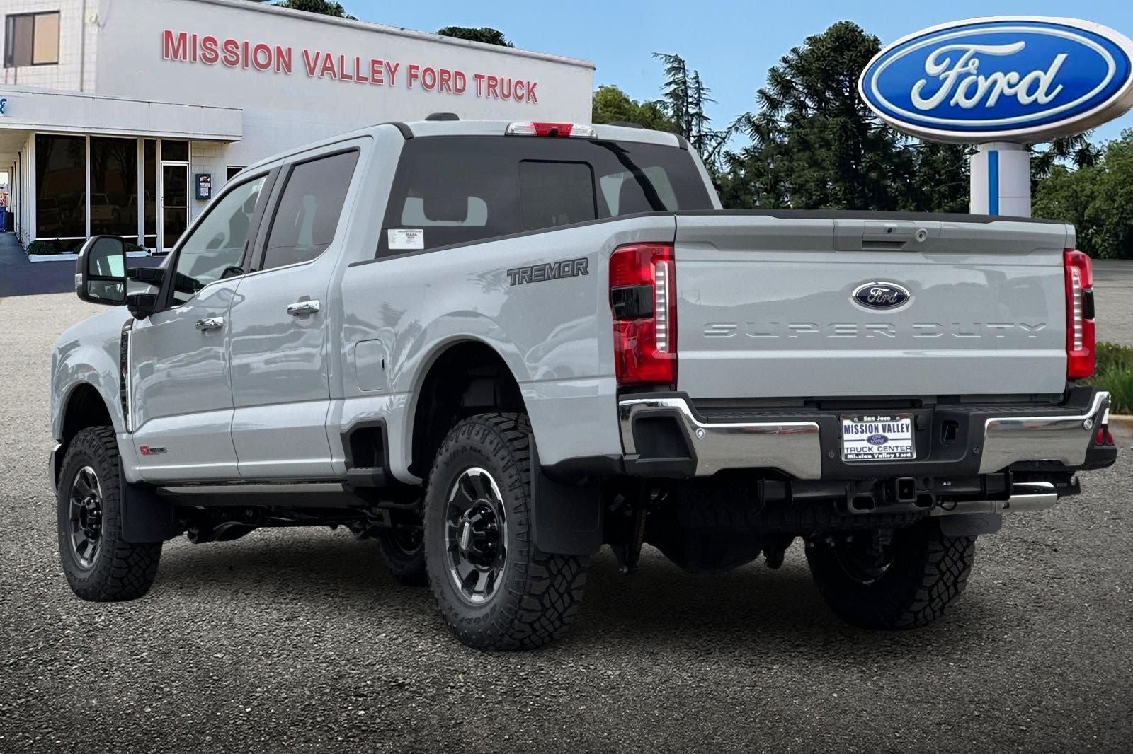 2026 Ford F-350SD Lariat