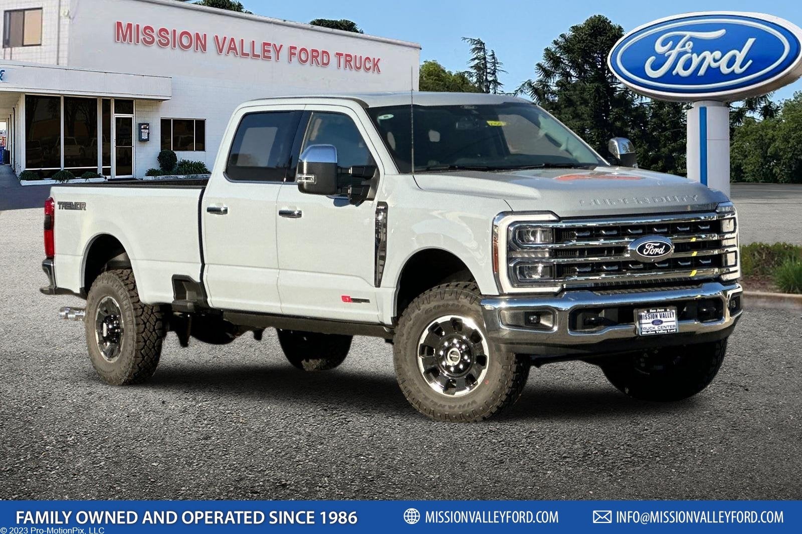 2027 Ford F-350SD Lariat
