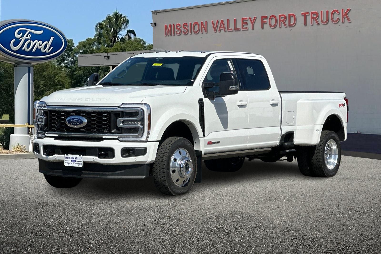 2026 Ford F-450SD Platinum DRW