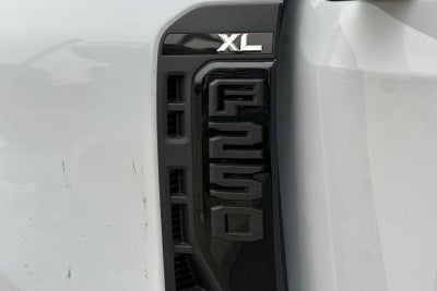 2027 Ford F-250SD XL