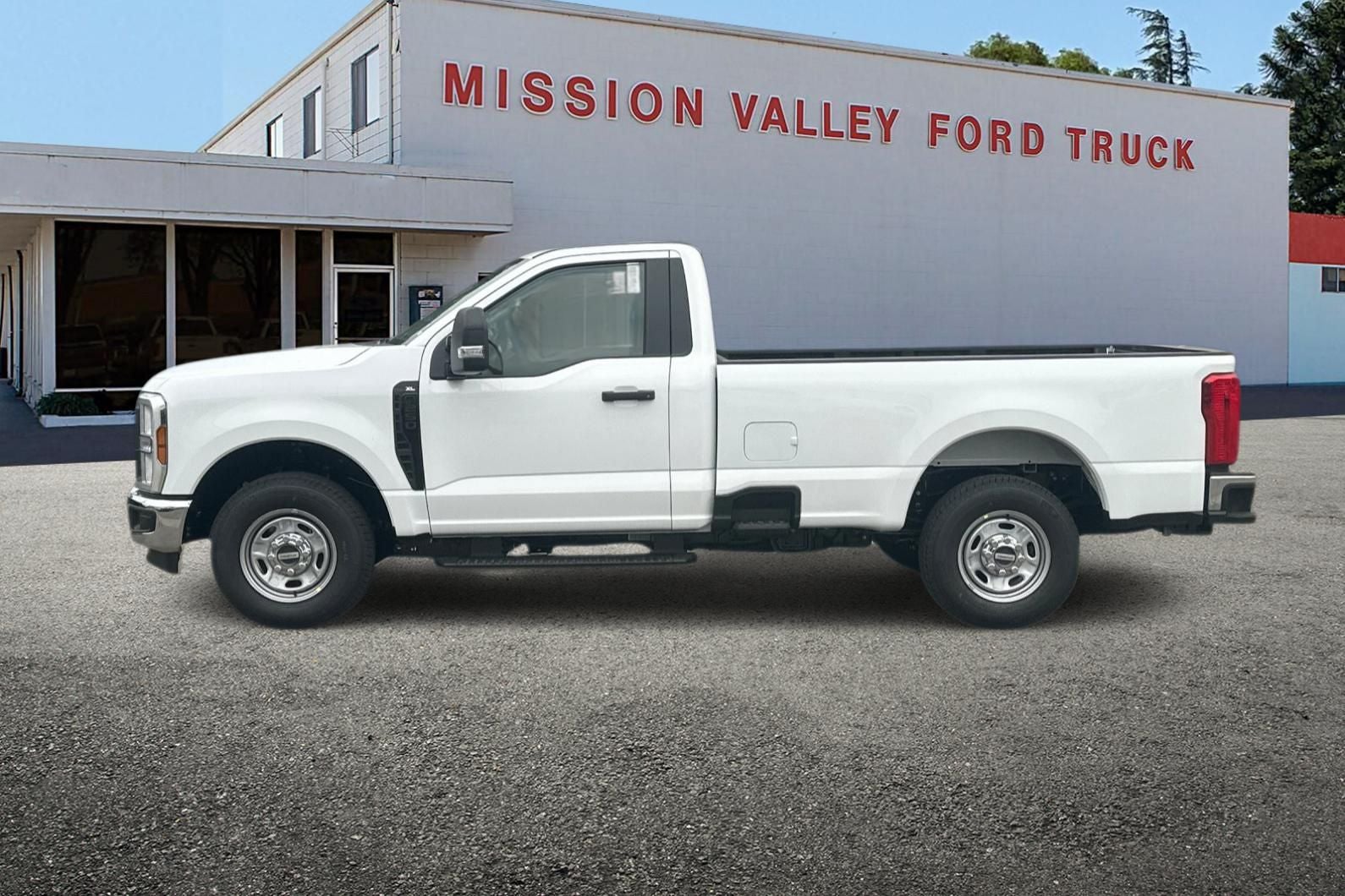 2027 Ford F-250SD XL
