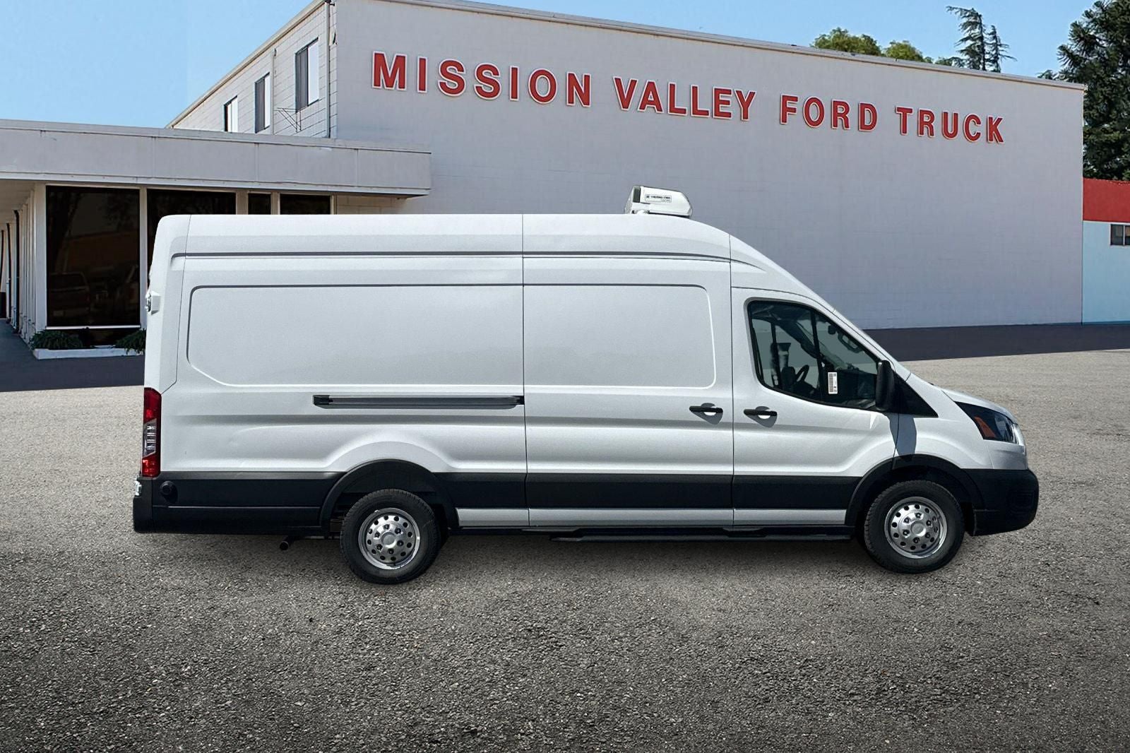 2026 Ford Transit-350 Base Thermo King Reefer