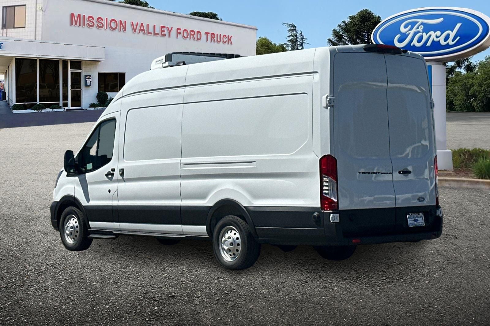 2026 Ford Transit-350 Base Thermo King Reefer