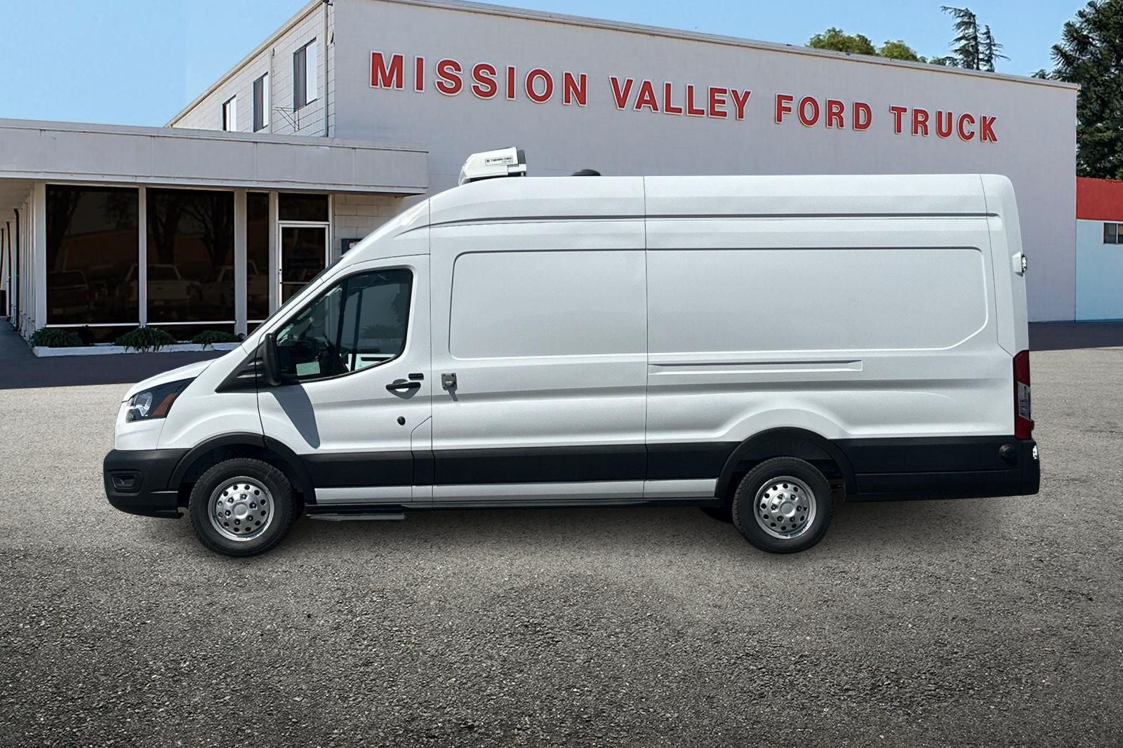 2026 Ford Transit-350 Base Thermo King Reefer