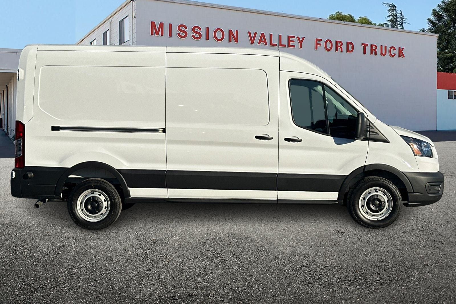 2026 Ford Transit-250 Base