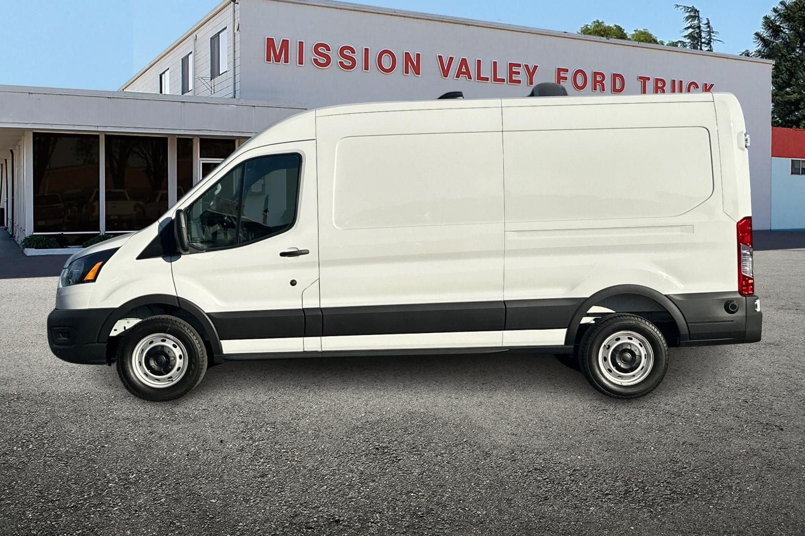 2026 Ford Transit-250 Base