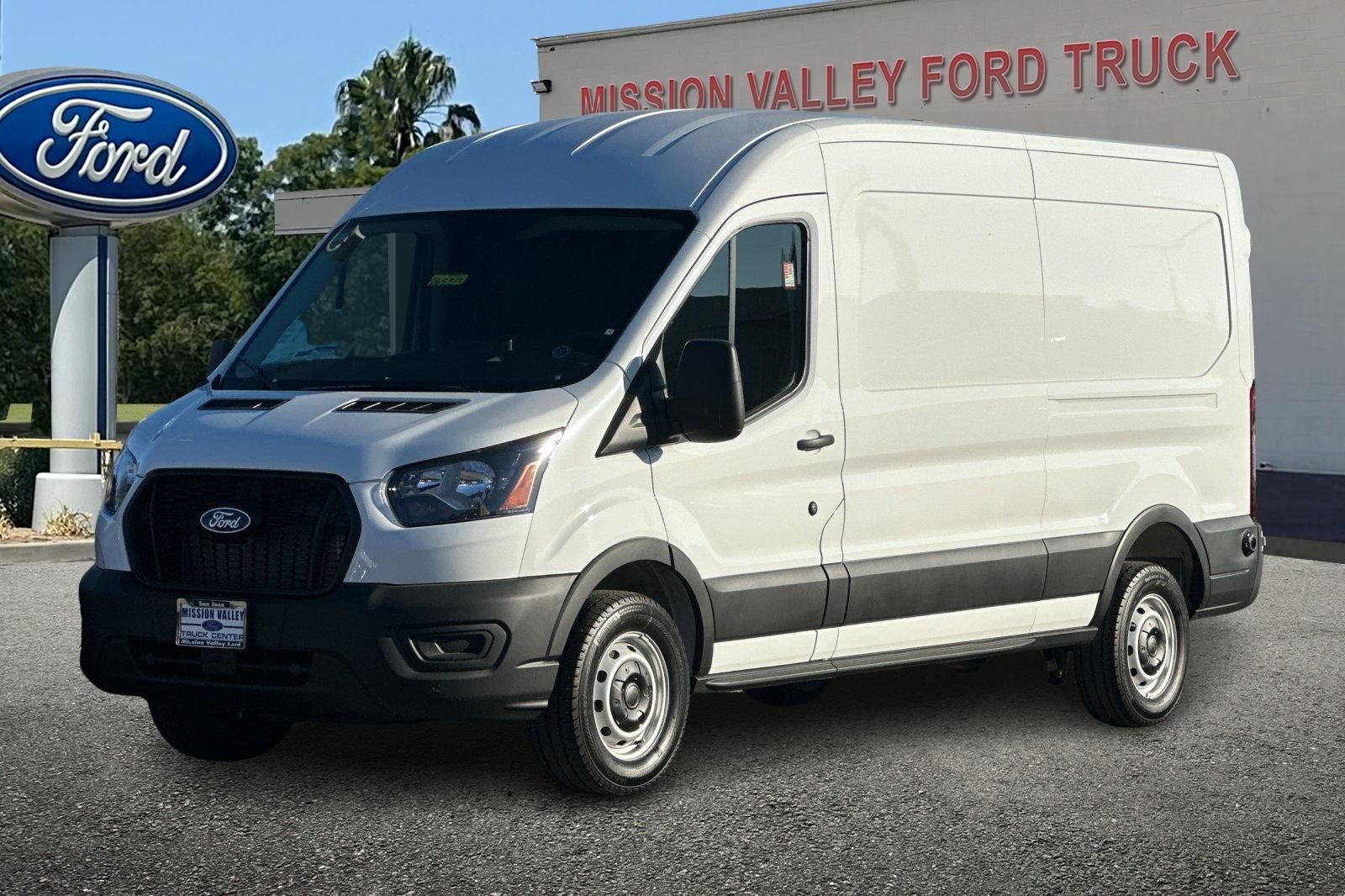 2026 Ford Transit-250 Base