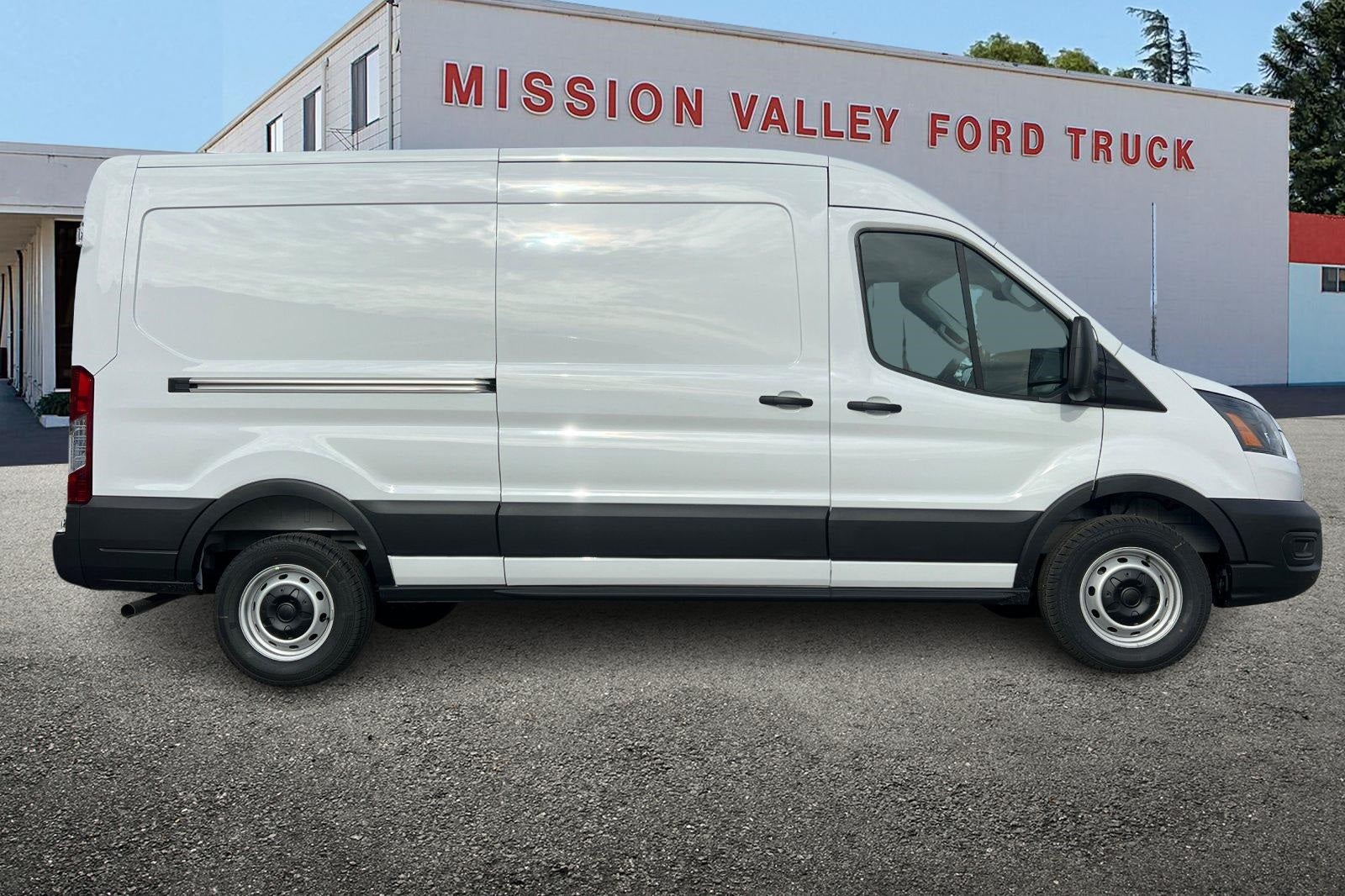2026 Ford Transit-250 Base