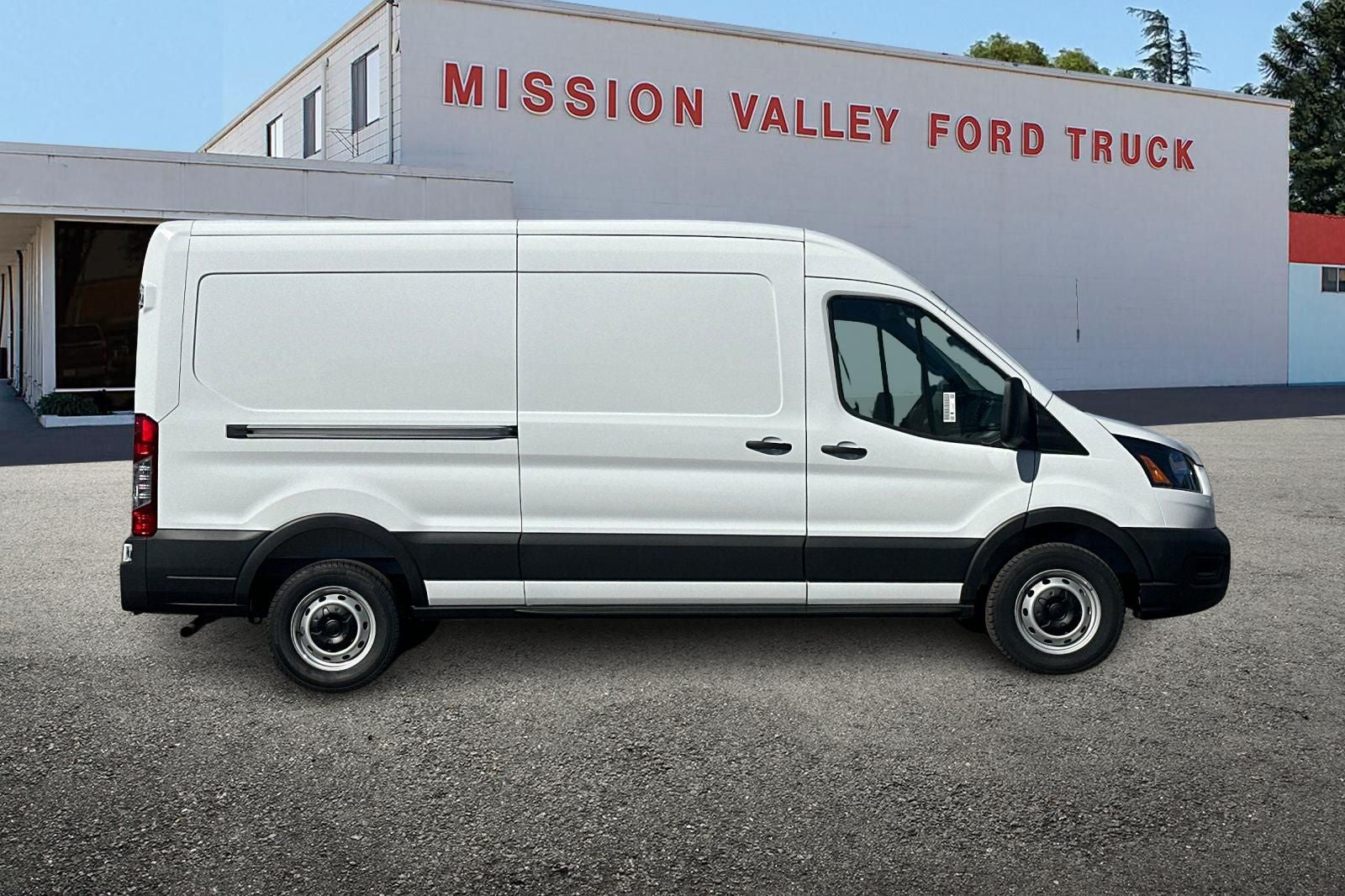 2026 Ford Transit-250 Base