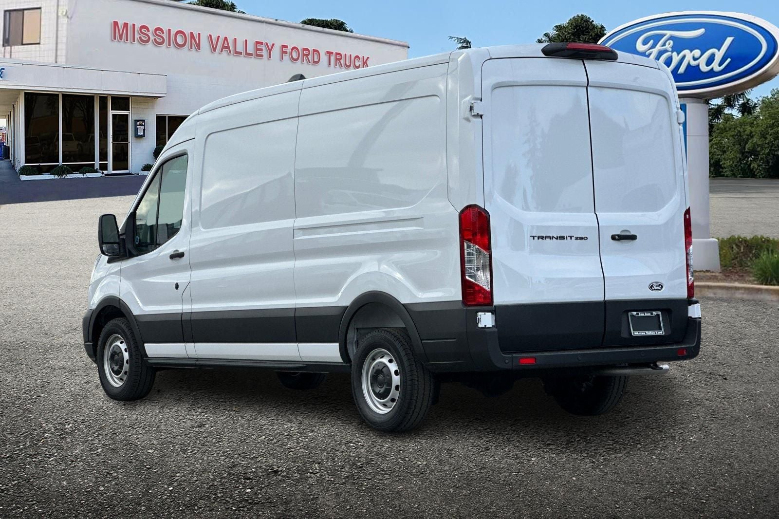 2026 Ford Transit-250 Base