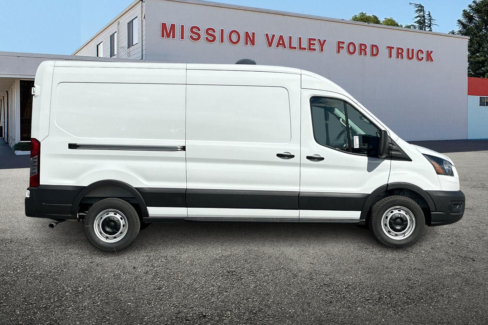 2026 Ford Transit-250 Base