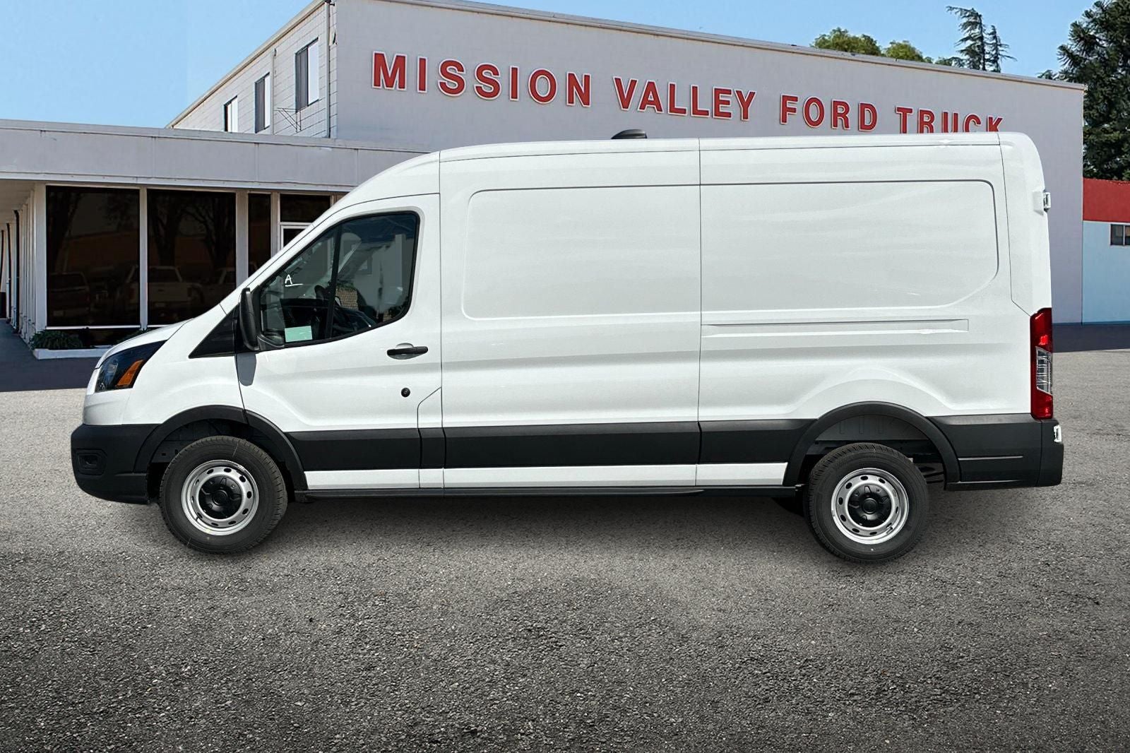 2026 Ford Transit-250 Base