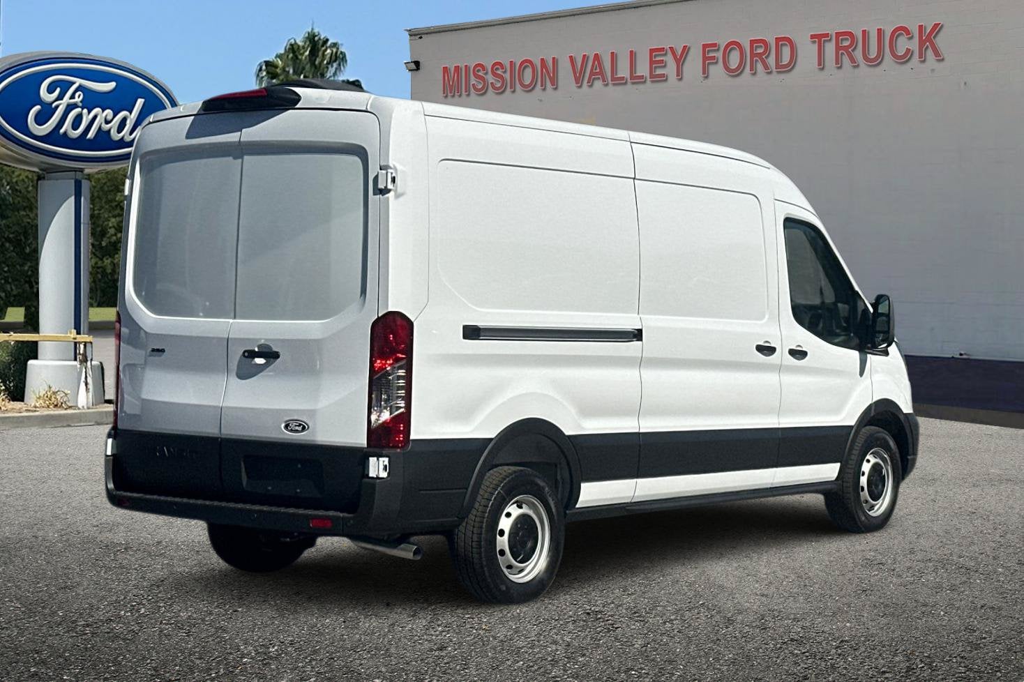 2027 Ford Transit-250 Base
