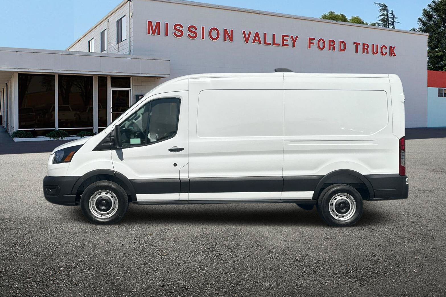 2027 Ford Transit-250 Base