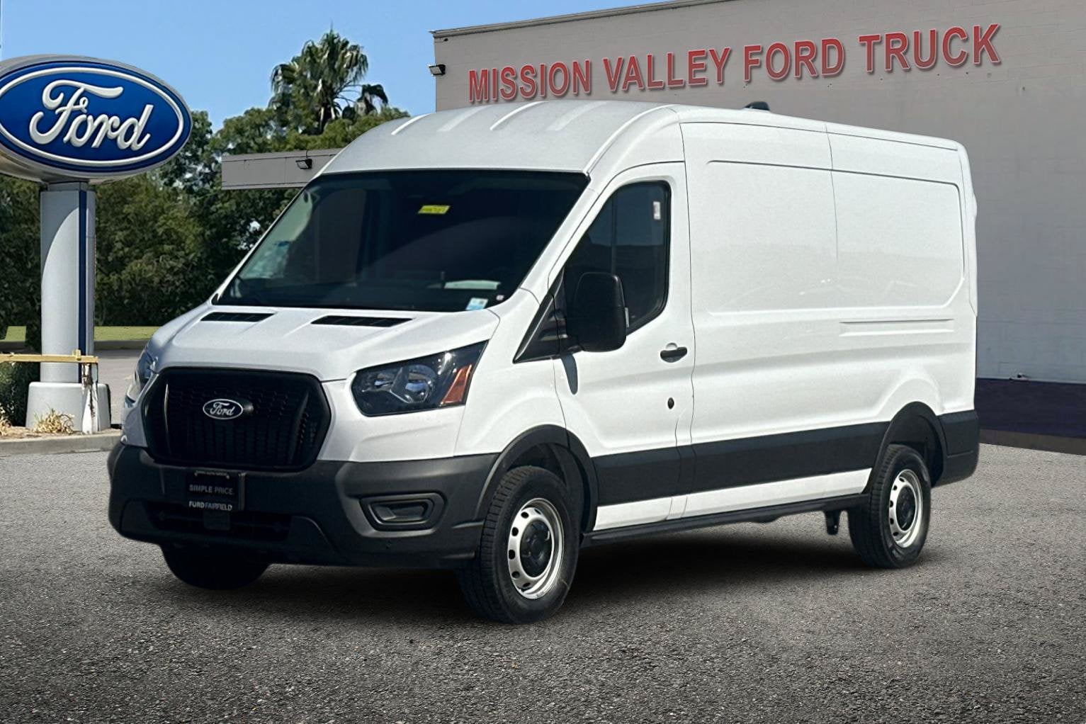 2027 Ford Transit-250 Base