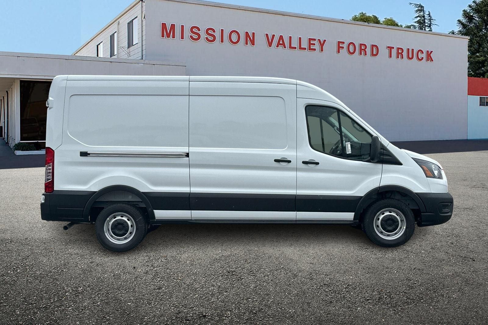2026 Ford Transit-250 Base