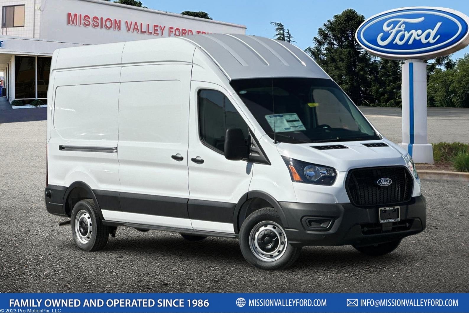 2027 Ford Transit-250 Base