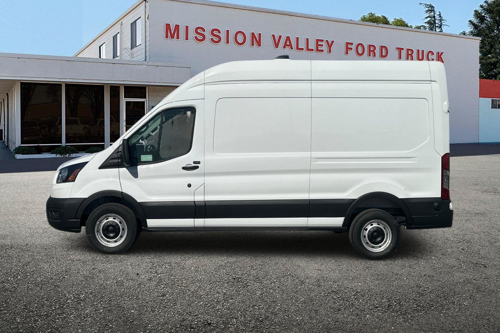 2027 Ford Transit-250 Base
