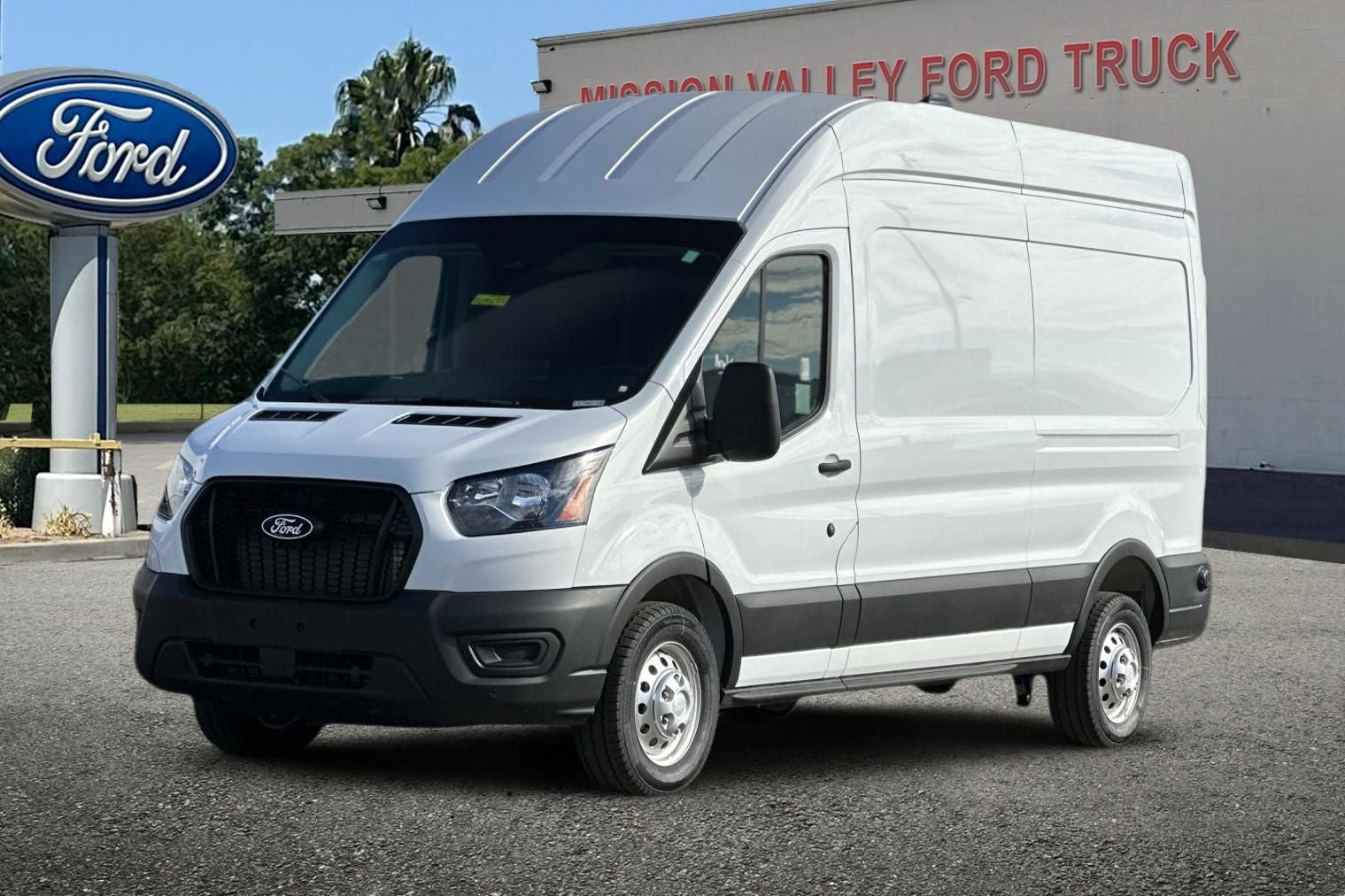 2026 Ford Transit-250 Base