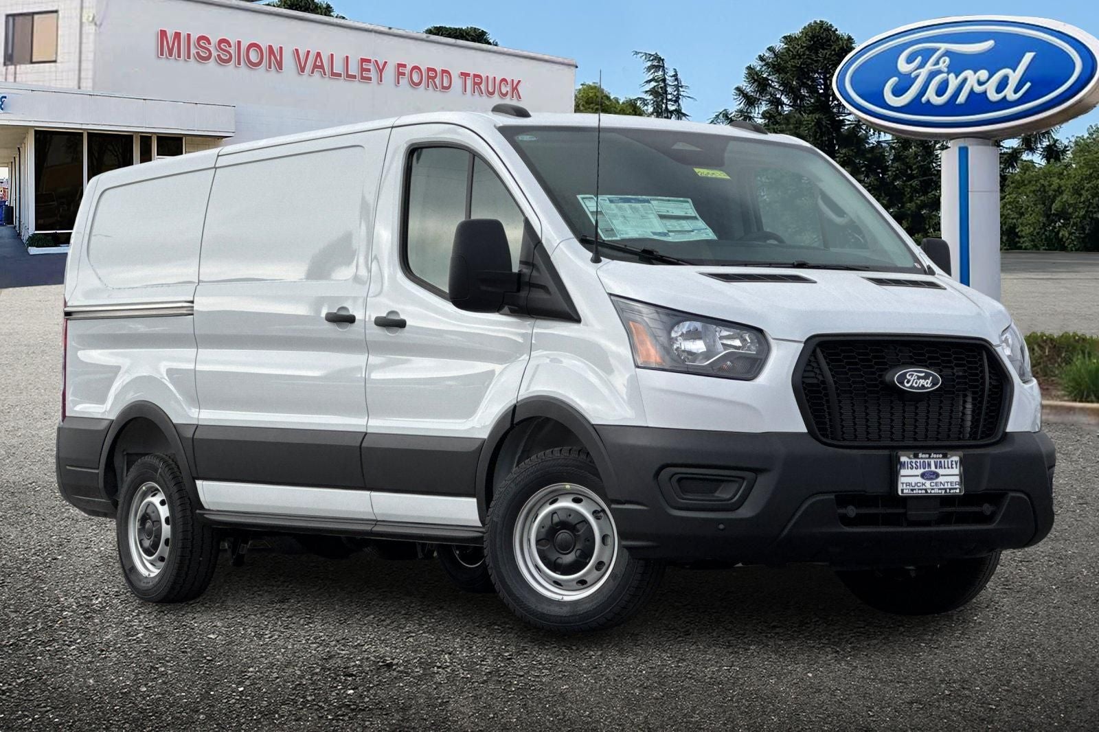 2026 Ford Transit-250 Base