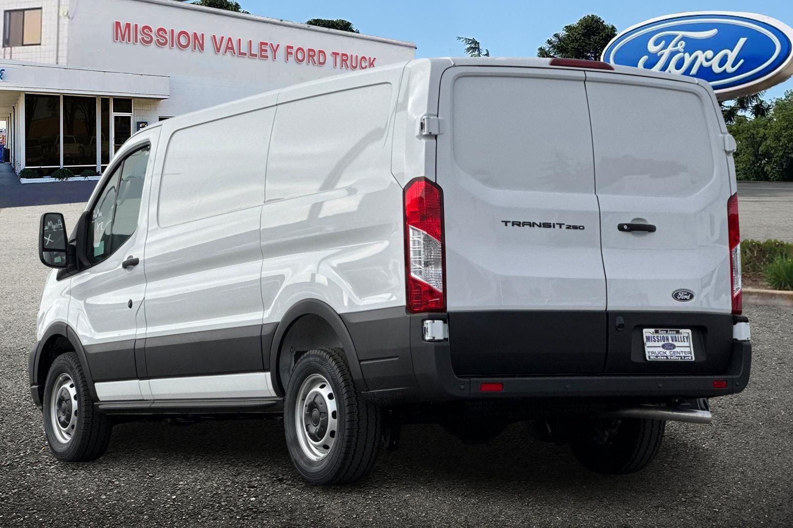 2026 Ford Transit-250 Base