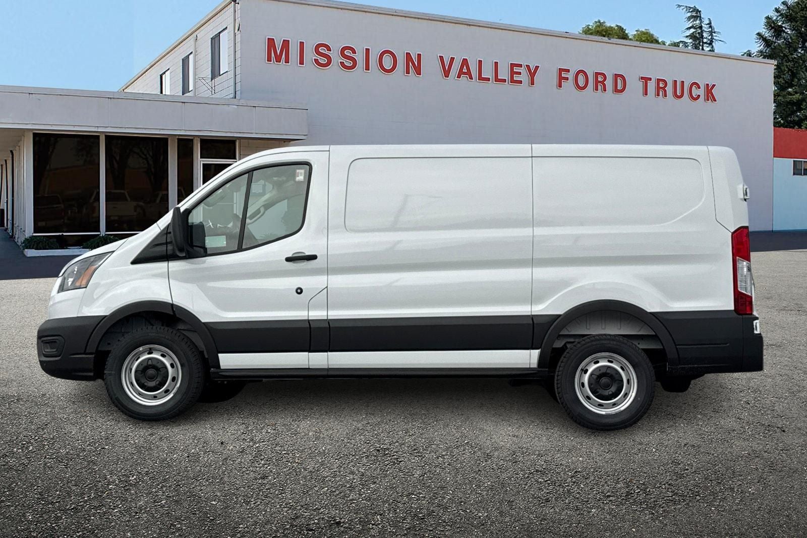 2026 Ford Transit-250 Base